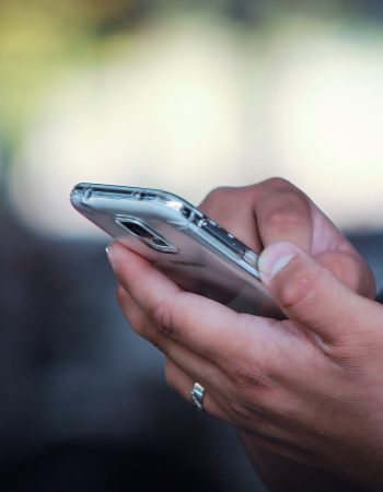 mobile-phone-998871_1920